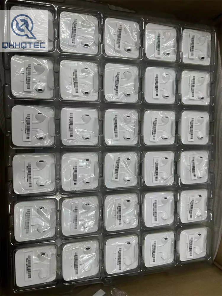 white wired headphone round hole earpods headphone plug (复制)