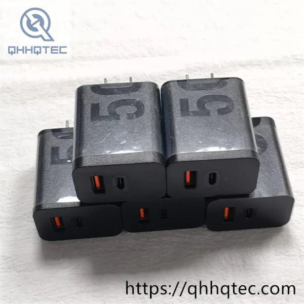 moto turbo x68 68w type c charger (复制)