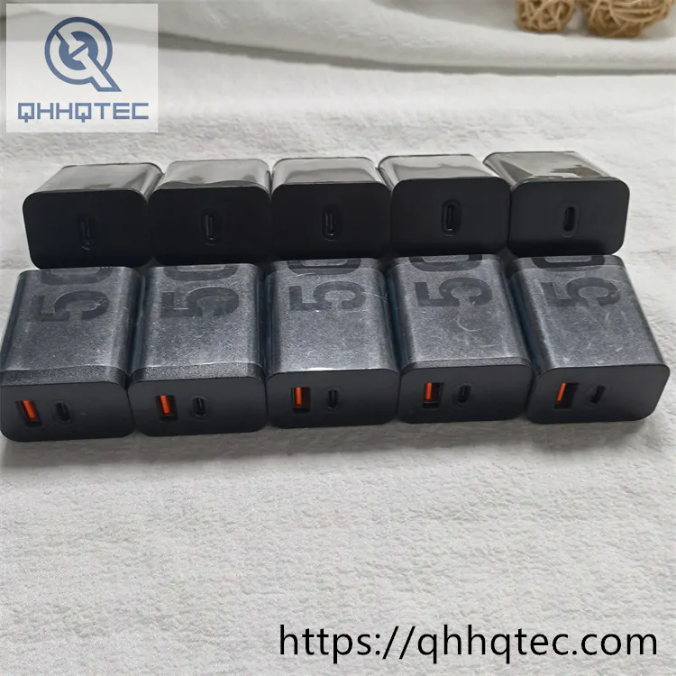 moto turbo x68 68w type c charger (复制)