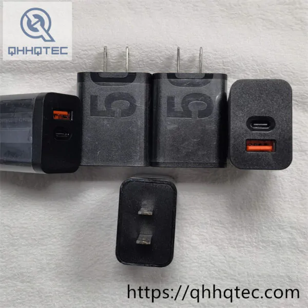 moto turbo x68 68w type c charger (复制)